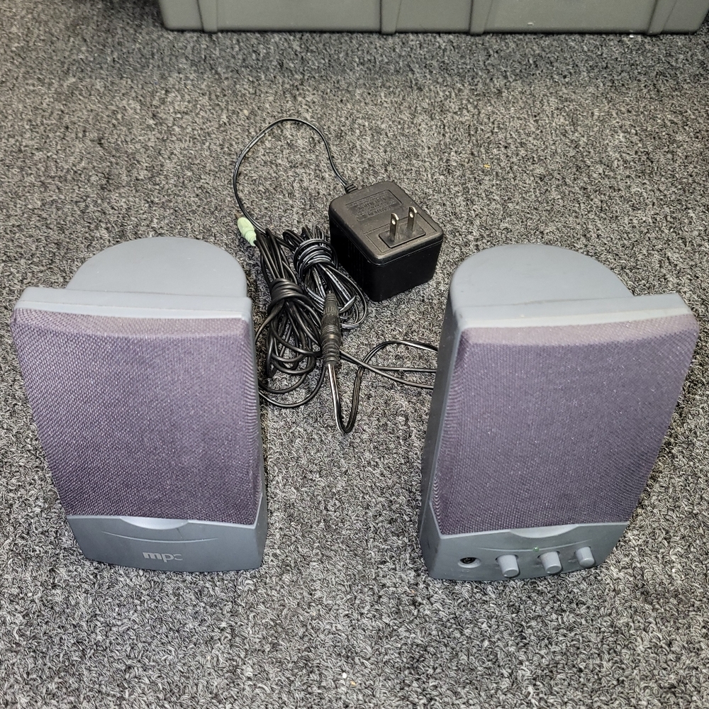 MPC Portable Multimedia Speaker System Laptop Computer MMP001176-01 Gray & Black